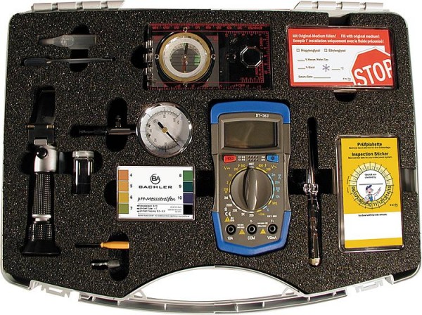 Solarprüfkoffer mit Handrefraktometer, Kompass Multimeter, Prüfstreifen